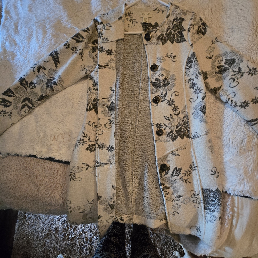 Lucy & Laurel Floral Knit Jacket - Cream and Black